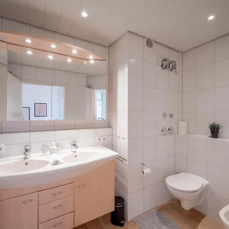 Malu - über Den Dächern Der Stadt, Zentrum, Panorama, Terrasse, Höchste Der Stadt * Ludwigsburg