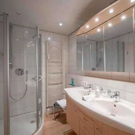 Malu - über Den Dächern Der Stadt, Zentrum, Panorama, Terrasse, Höchste Der Stadt * Ludwigsburg