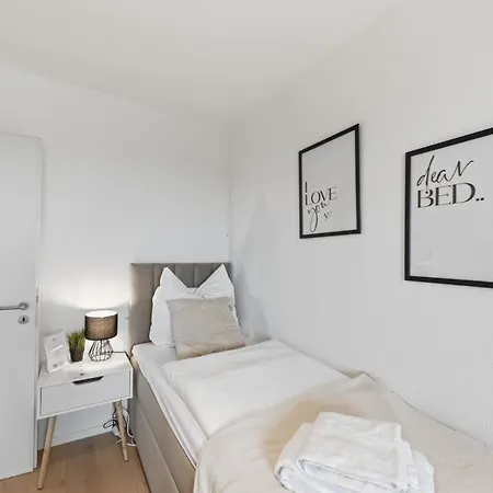 Malu - Ueber Den Daechern Der Stadt, Zentrum, Parkhaus, Panorama, Terrasse, Hoechste Der Stadt Apartament Ludwigsburg